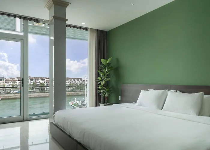 Hotel Coco Tuan Chau 2*